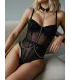 Body de tirantes con cadena de malla negra