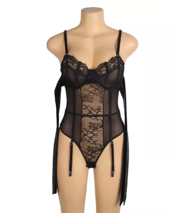 Body de encaje con liguero
