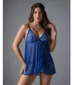 Camisón corto de encaje con escote en V